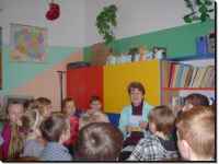 2012 I 18 - spotkanie uczniów II B z higienistką szkolną /Fot. D. Mocarska